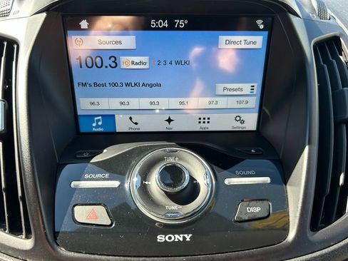 Used 2017 Ford Escape Titanium AWD/4WD image 22