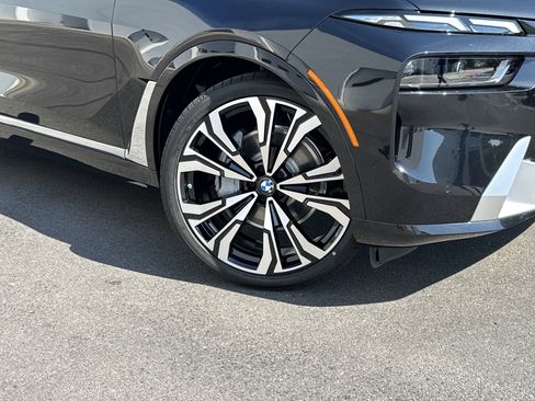 Certified 2026 BMW X7 xDrive40i AWD/4WD image 3