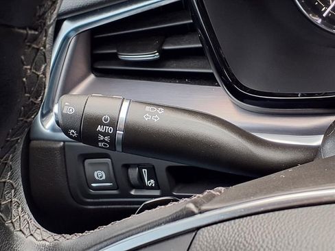 Certified 2022 Cadillac XT5 Luxury image 20