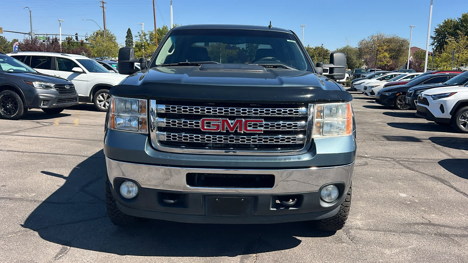 Used 2014 GMC Sierra 2500 SLE w/ SLE Preferred Package AWD/4WD image 2