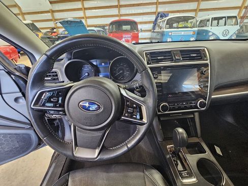 Used 2019 Subaru Outback 2.5i Limited AWD/4WD image 14