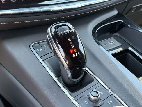 Certified 2023 Cadillac Escalade Sport AWD/4WD image 13