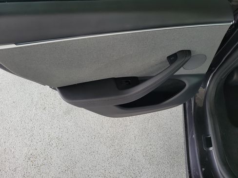 Used 2025 Tesla Model 3 Long Range RWD image 12