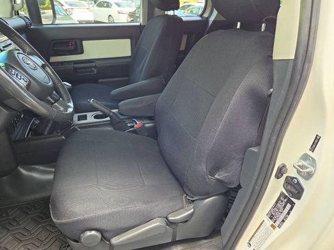 Used 2008 Toyota FJ Cruiser 4WD image 27