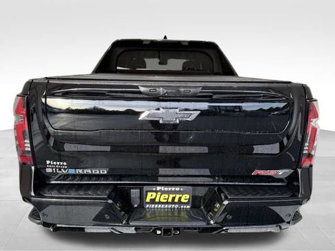 Used 2024 Chevrolet Silverado EV RST image 3