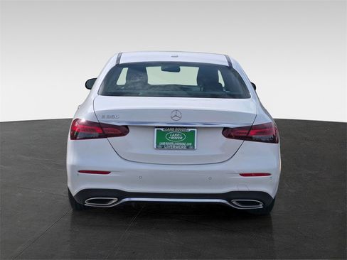 Used 2022 Mercedes-Benz E 350 Sedan image 5