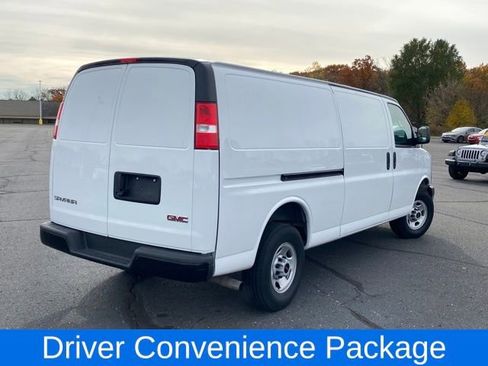 Used 2024 GMC Savana 2500 Extended image 3