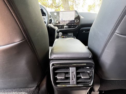 Used 2023 Lexus NX 250 FWD image 37