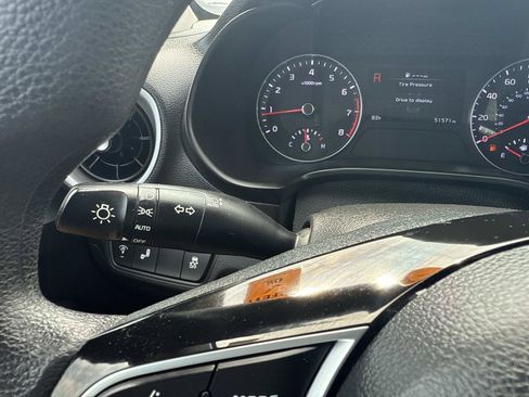 Used 2023 Kia Forte LXS w/ LXS Technology Package FWD image 30