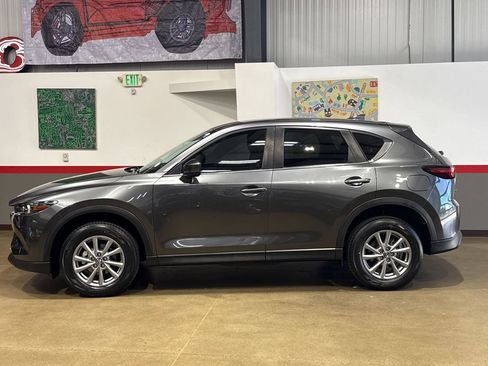 Used 2023 MAZDA CX-5 AWD 2.5 S w/ Select Package image 4