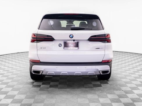 Certified 2026 BMW X5 xDrive40i AWD/4WD image 4