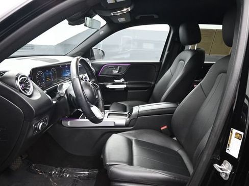 Used 2024 Mercedes-Benz GLB 250 image 7