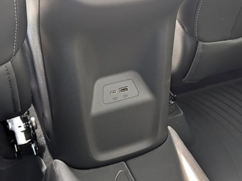 New 2026 Buick Envision Preferred AWD/4WD image 32