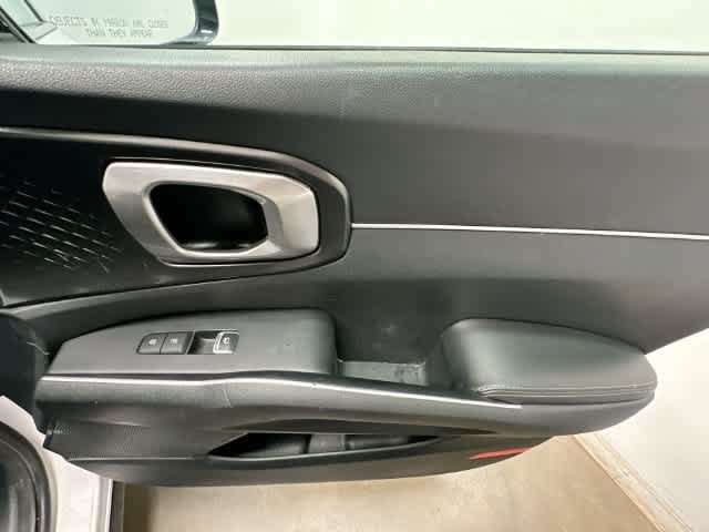 Used 2022 Kia Sorento LX FWD image 21
