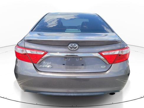 Used 2016 Toyota Camry SE FWD image 6