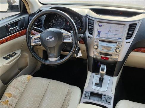 Used 2012 Subaru Outback 3.6R Limited AWD/4WD image 19