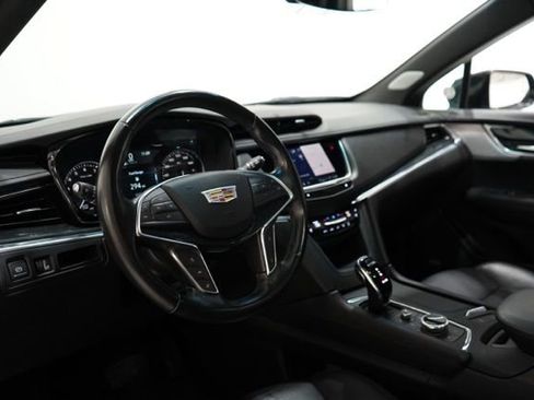 Used 2023 Cadillac XT5 Premium Luxury image 16