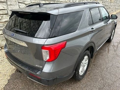 Used 2023 Ford Explorer XLT w/ Equipment Group 202A AWD/4WD image 5