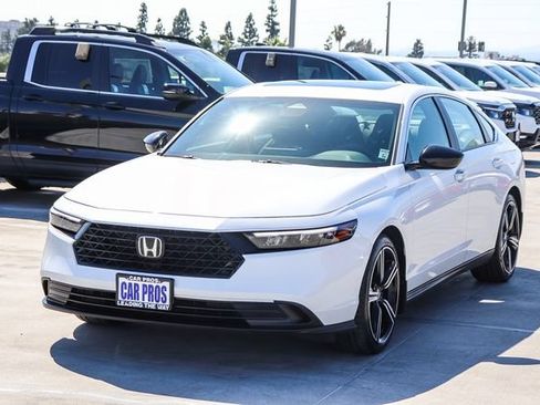 Used 2024 Honda Accord Sport image 5