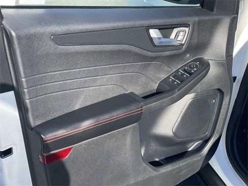Used 2025 Ford Escape ST-Line w/ Equipment Group 301A image 22