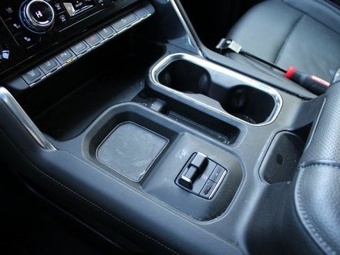 Used 2024 GMC Sierra 2500 Denali w/ Denali Reserve Package image 27