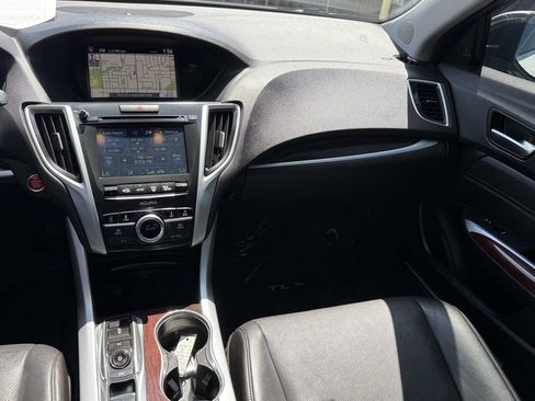 Used 2017 Acura TLX V6 w/ Technology Package FWD image 8