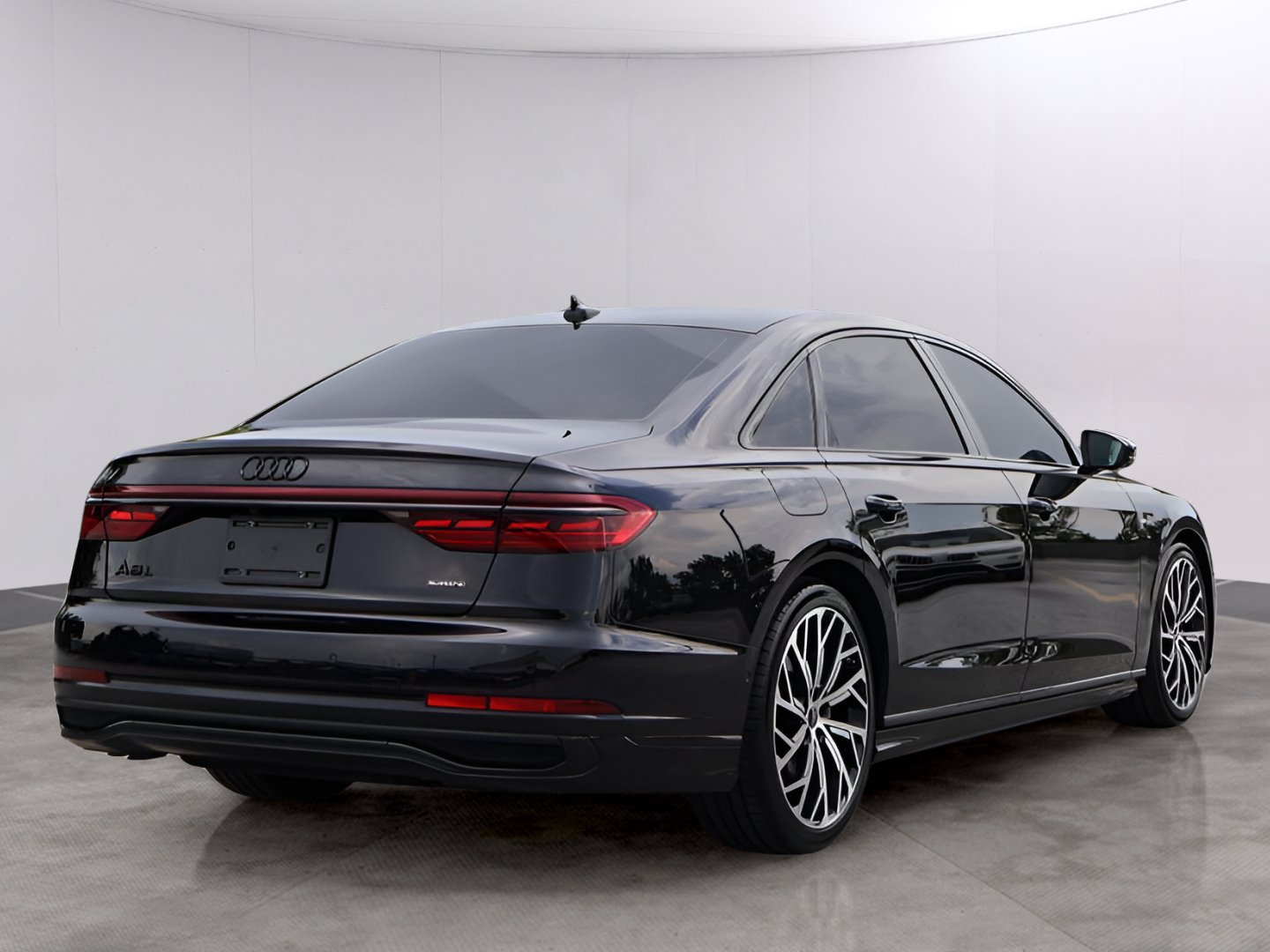 Used 2024 Audi A8 L 3.0T w/ Comfort Plus Package AWD/4WD image 5