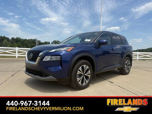 Used 2023 Nissan Rogue SV AWD/4WD image 1