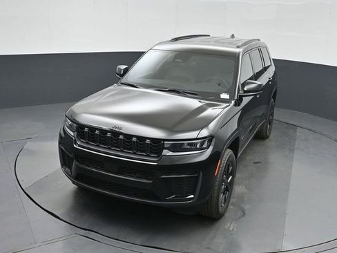 New 2026 Jeep Grand Cherokee L 4WD image 38