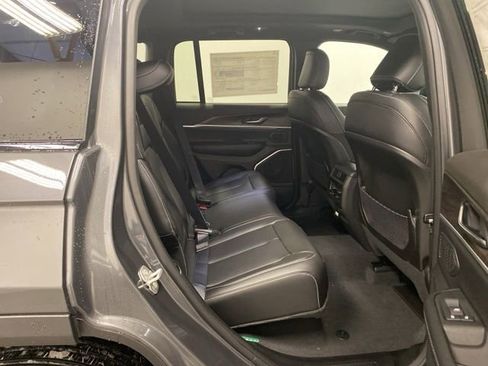 New 2026 Jeep Grand Cherokee Limited w/ Limited Altitude Package AWD/4WD image 28