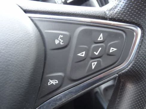 Used 2023 Chevrolet Malibu LT FWD image 16