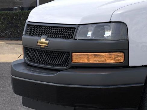 New 2025 Chevrolet Express 3500 w/ Driver Convenience Package image 26