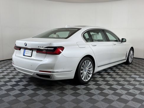 Used 2020 BMW 740i RWD image 10