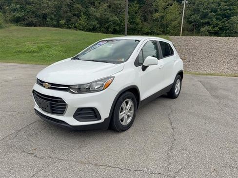 Used 2020 Chevrolet Trax LS w/ Tint and Cruise Package FWD image 1