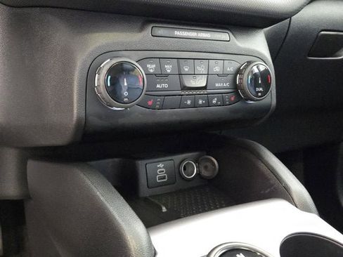 Used 2024 Ford Bronco Sport Outer Banks w/ Tech Package AWD/4WD image 24