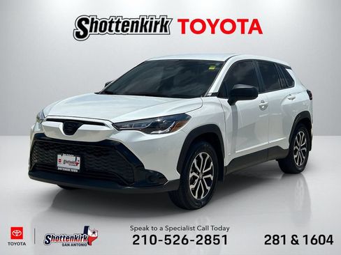 Used 2025 Toyota Corolla Cross AWD Hybrid image 1