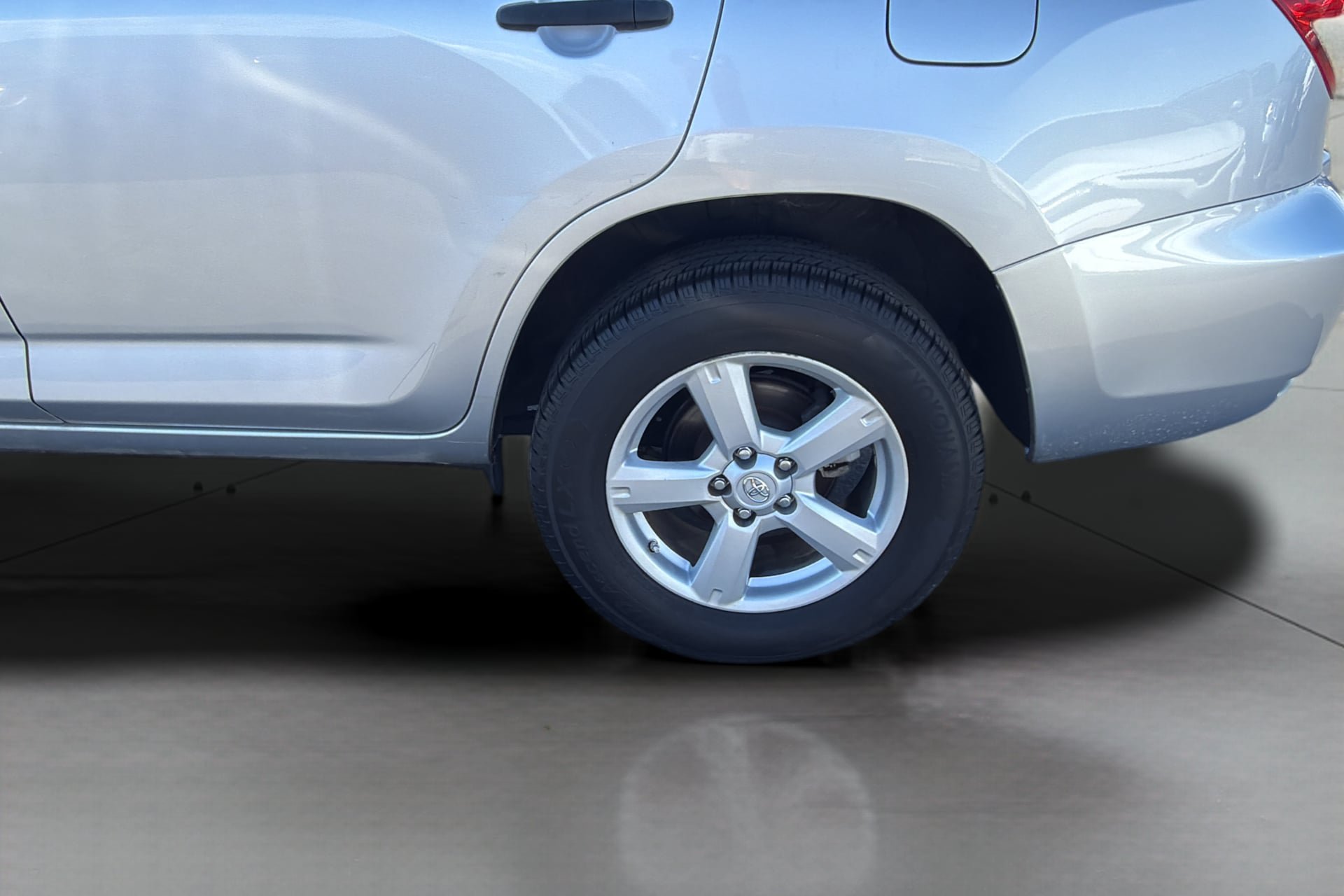Used 2008 Toyota RAV4 2WD V6 w/ Tow Prep Pkg image 39