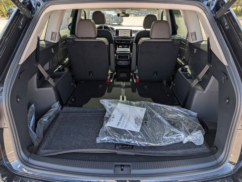 New 2026 Volkswagen Atlas SEL AWD/4WD image 7