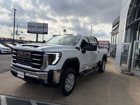 Used 2024 GMC Sierra 2500 SLT w/ Texas SLT Premium Package image 2