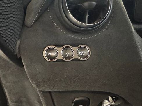 Used 2019 McLaren 720S Performance image 28