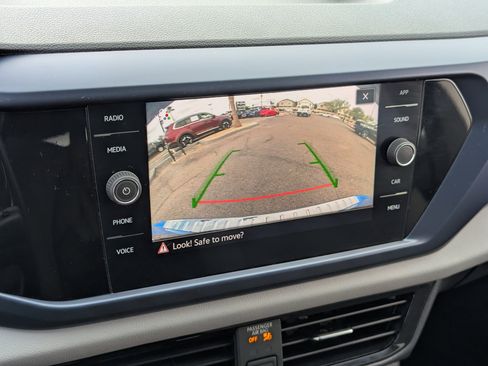 Used 2022 Volkswagen Taos SE w/ IQ.Drive SE Package image 25