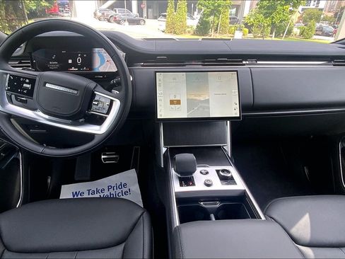 New 2027 Land Rover Range Rover Long Wheelbase SE AWD/4WD image 5