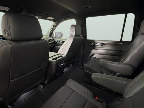Certified 2025 Chevrolet Suburban LT w/ Comfort Package RWD image 27