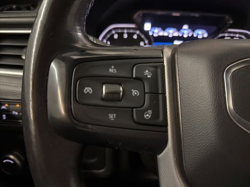 Used 2021 GMC Yukon Denali w/ Denali Premium Package image 29