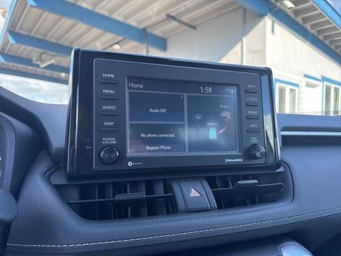 Used 2021 Toyota RAV4 XLE w/ Convenience Package image 29