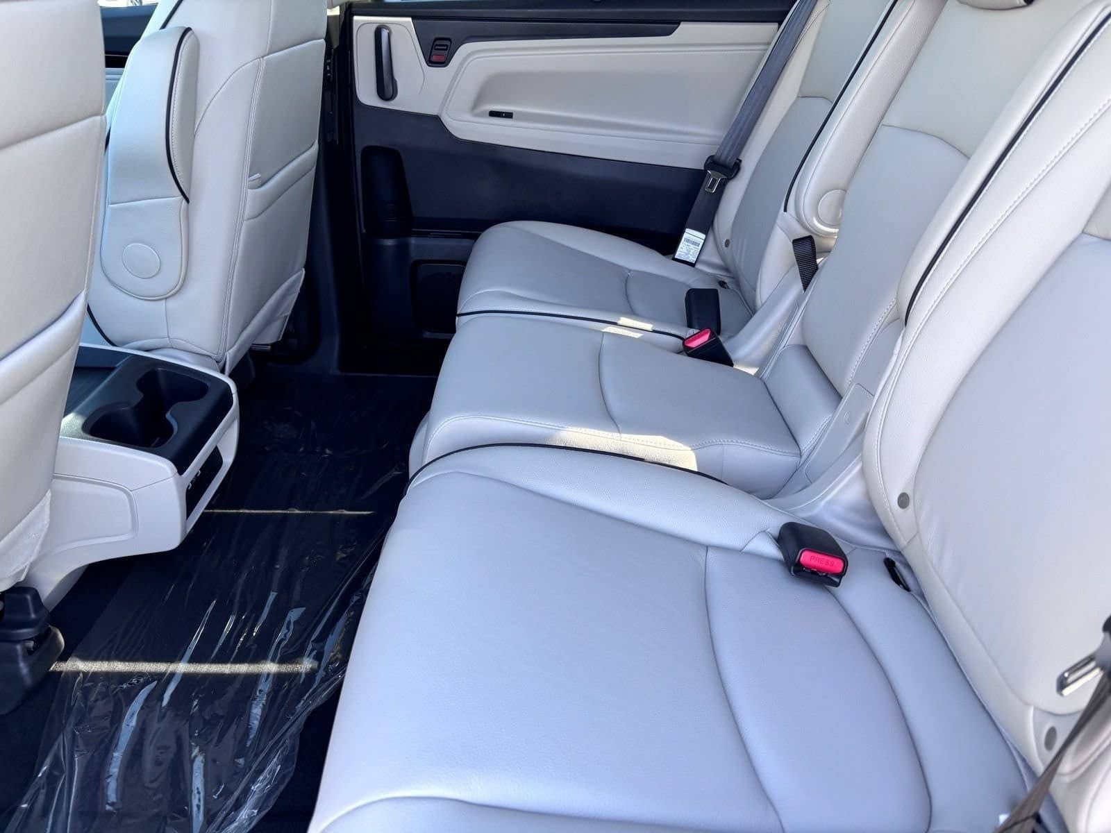 New 2026 Honda Odyssey Touring image 12