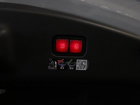 New 2025 Mercedes-Benz CLE 53 AMG 4MATIC Coupe image 8