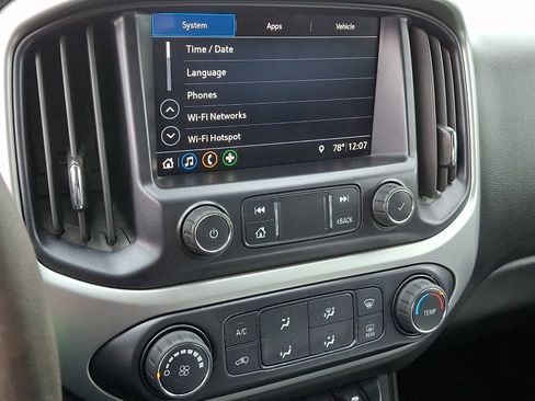 Used 2020 Chevrolet Colorado LT w/ LT Convenience Package AWD/4WD image 23