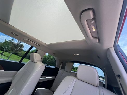 Used 2022 Mercedes-Benz GLS 450 4MATIC image 32