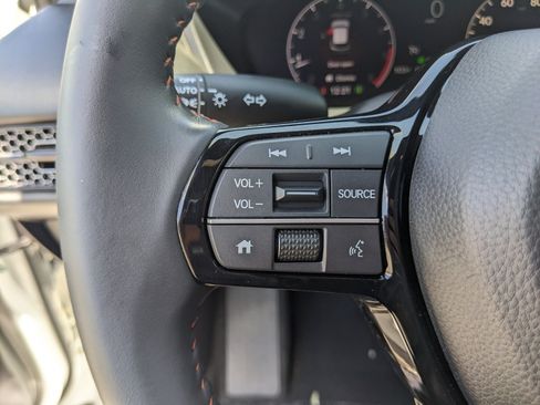 Used 2024 Honda HR-V Sport image 32